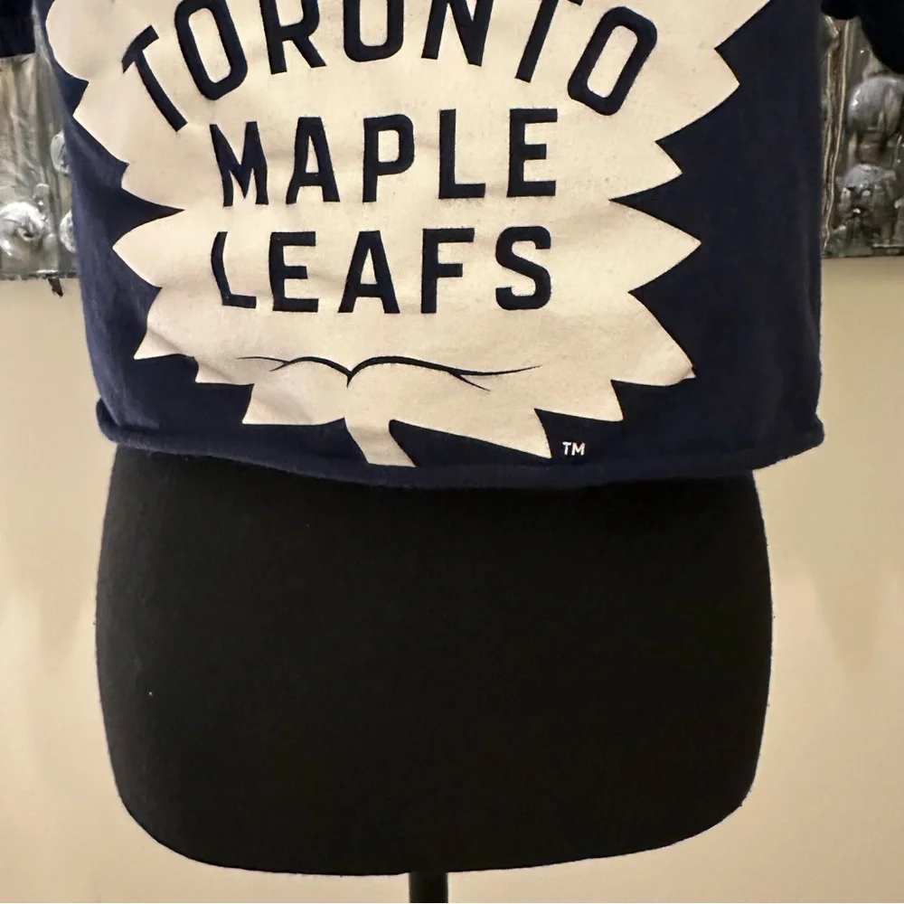 ⭐️ Toronto Maple Leafs Women's Small Handmade Crop Top - Picture 5 of 8